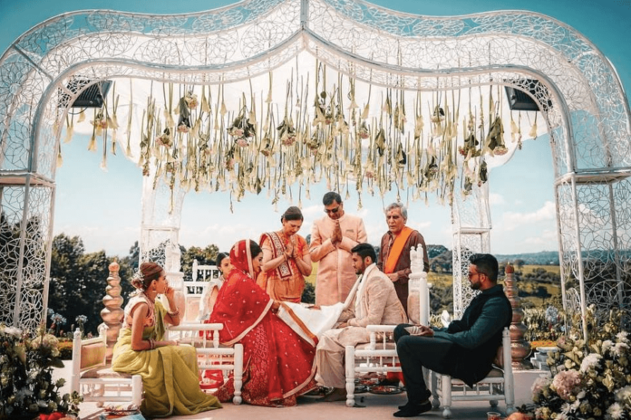 10 Ways to Save Money on your Wedding in India